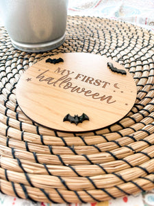 My fist Halloween sign | My first holiday | Newborn photography | Holiday milestones