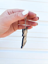 Load image into Gallery viewer, Highland cow keychain | wood keyring | animal keychain | Wall art